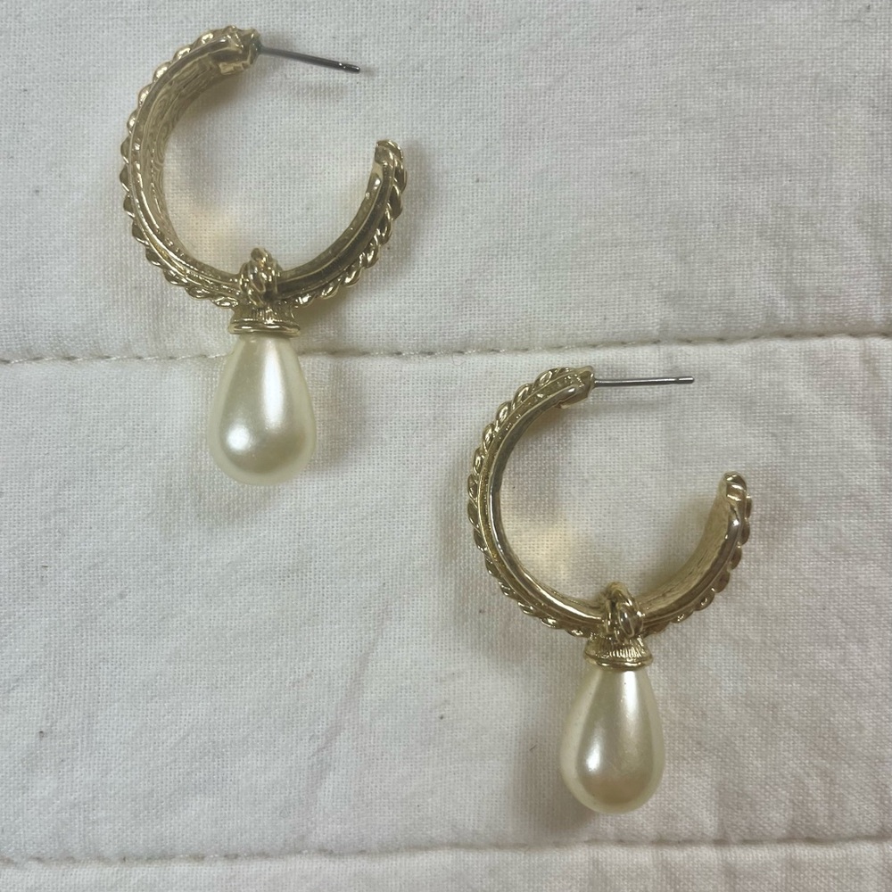 Vintage 1928 Brand Gold Pearl Drop Hoop Earrings